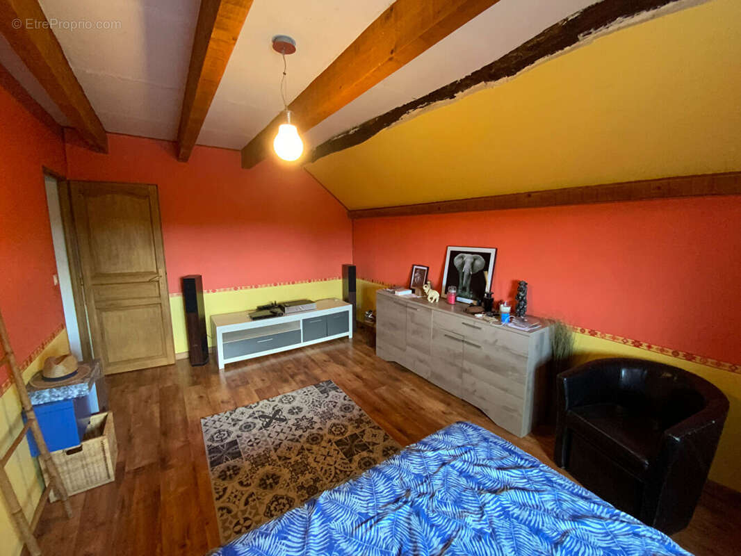 Maison à AUXY