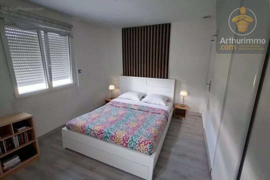 Maison à SAINT-JEAN-DE-LA-RUELLE