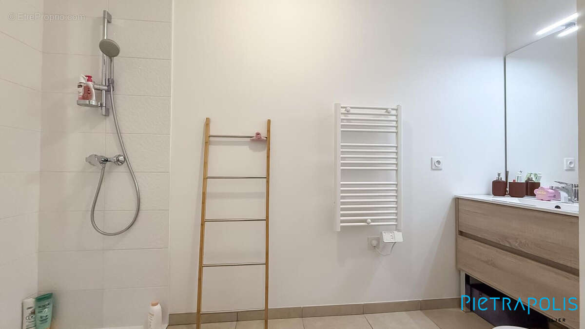 Appartement à RILLIEUX-LA-PAPE