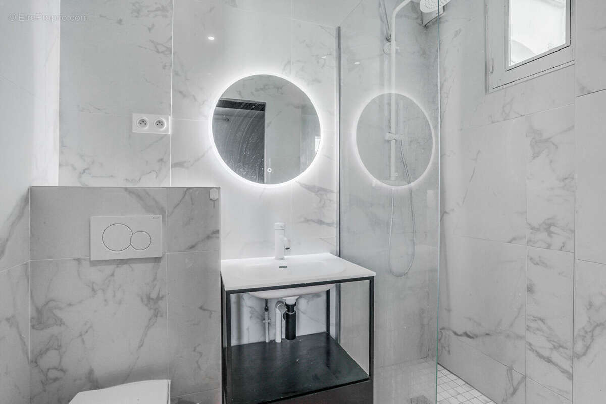 Appartement à PARIS-18E