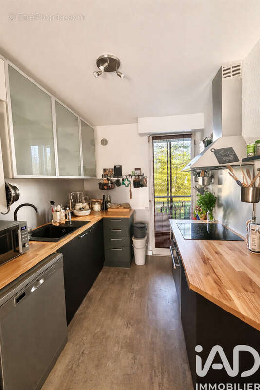 Photo 5 - Appartement à COLLONGES-AU-MONT-D'OR