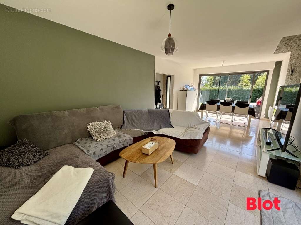 Maison 145 m² à Pont-Pean  - photo 2