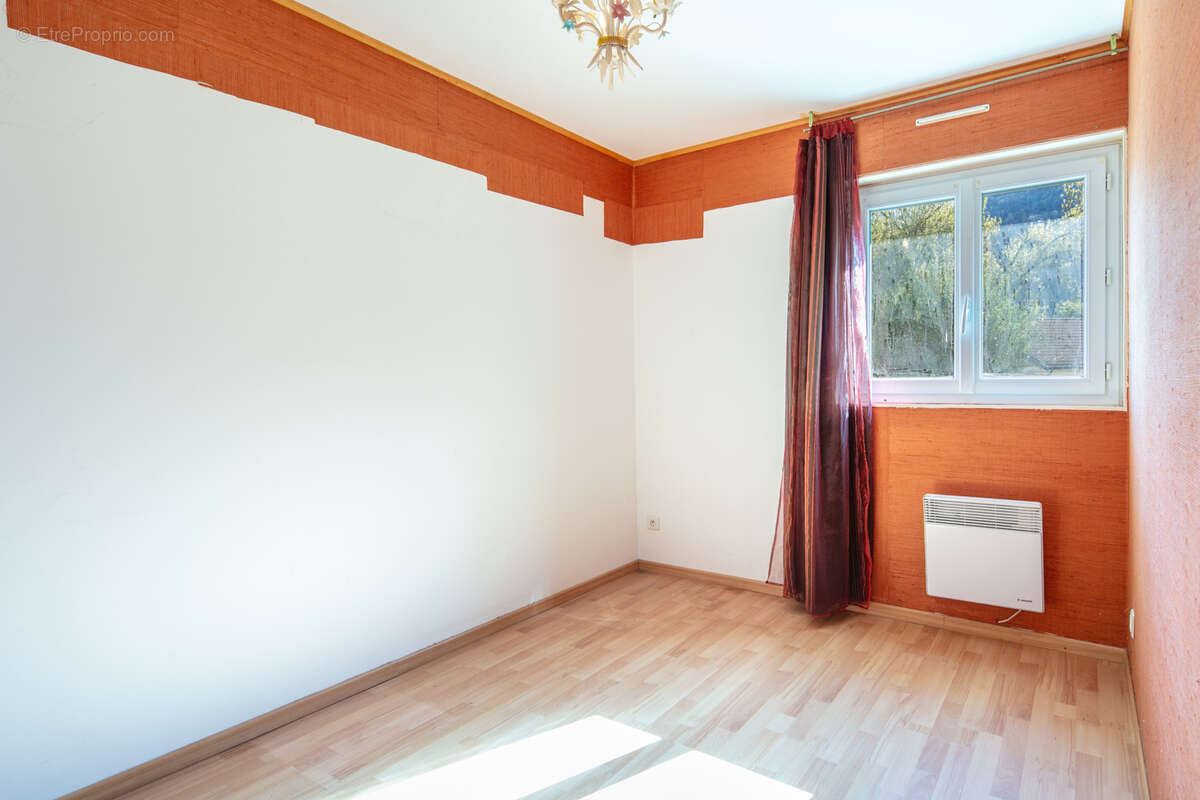 Maison à SAINT-PIERRE-D'ALLEVARD