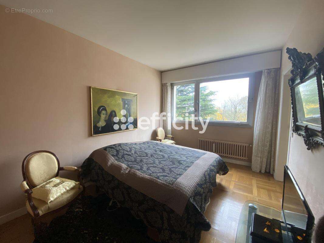 Appartement à GARCHES