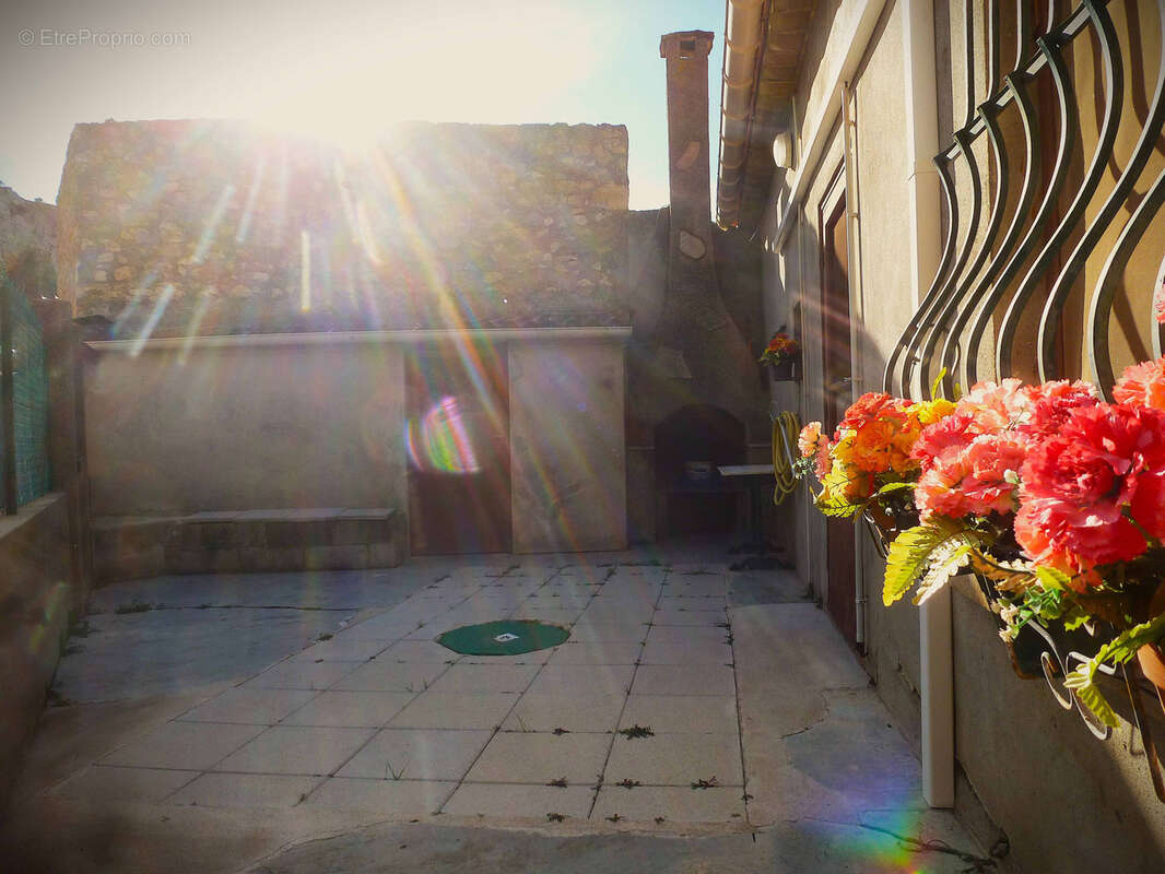 Maison à ROQUEFORT-DES-CORBIERES