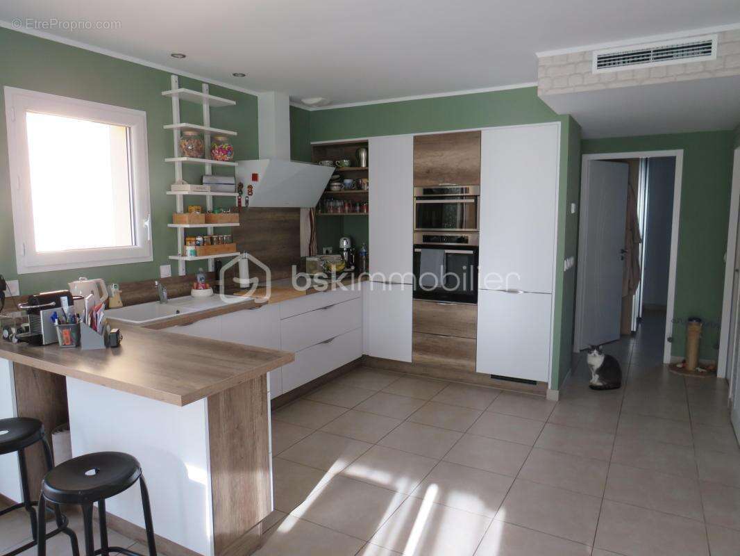 Maison plain-pied récente de 90 m², RT 2012 aux normes PMR sous garantie décennale - photo 3