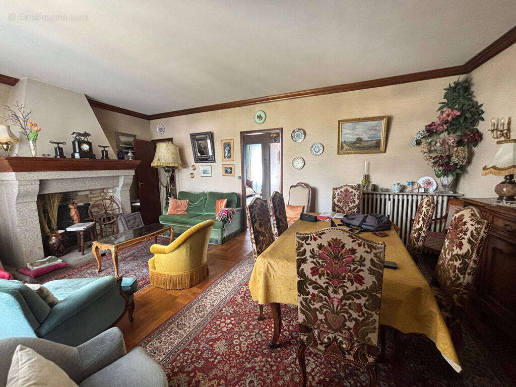 Maison 5 pièces 125.61 m² Châteauroux - photo 2