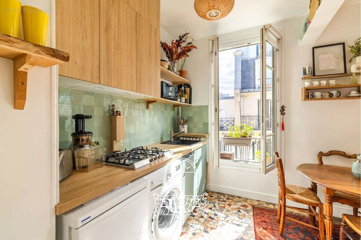 Appartement à LEVALLOIS-PERRET