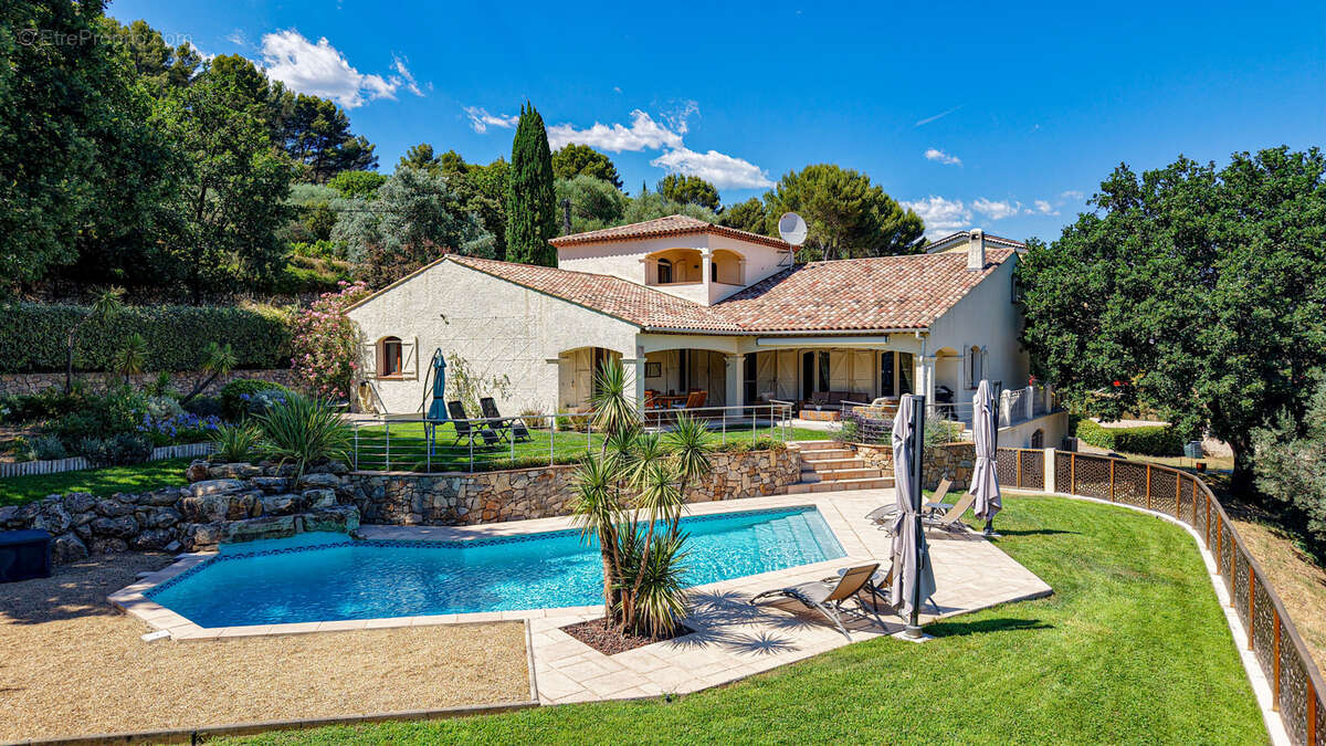 Maison à DRAGUIGNAN