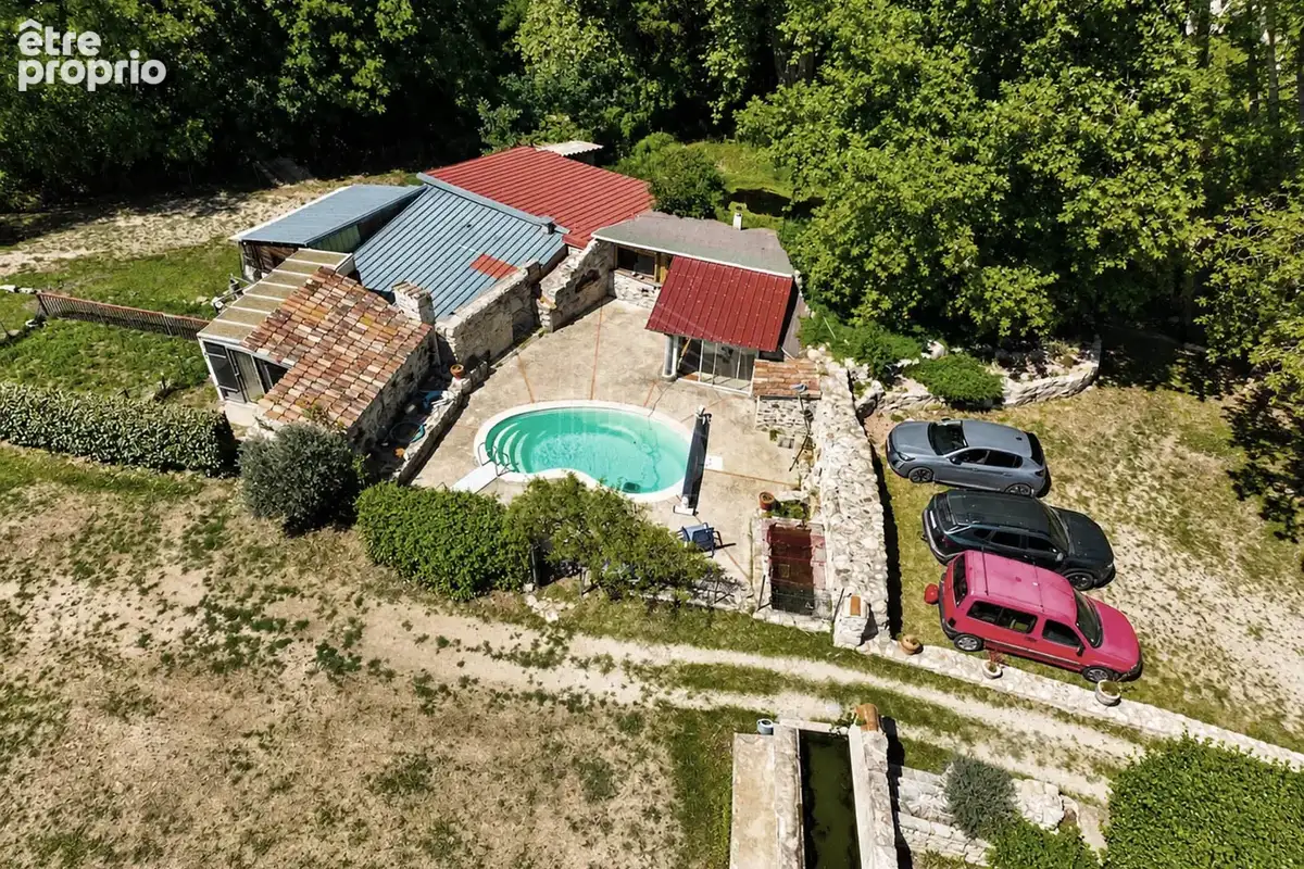 Propriété de caractère sur 4,5 hectares avec rivière, sources - photo 23