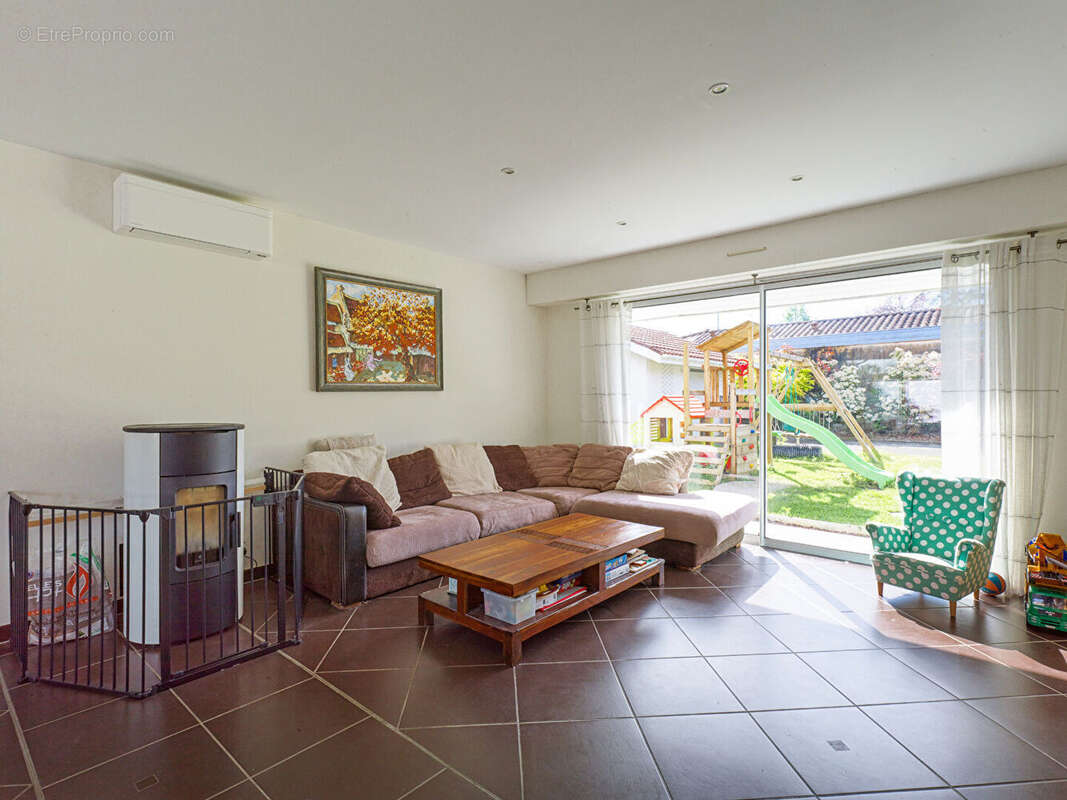 Maison à BENESSE-MAREMNE