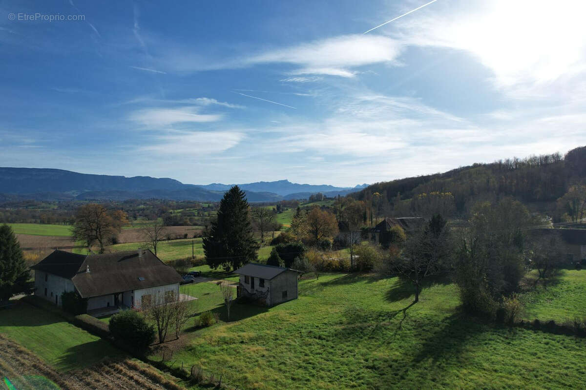 Romagnieu - Magnifique propriété pleine de charme 140m2 rénové, 370m2 pour vos projets sur 3,6 hectares de te - photo 20