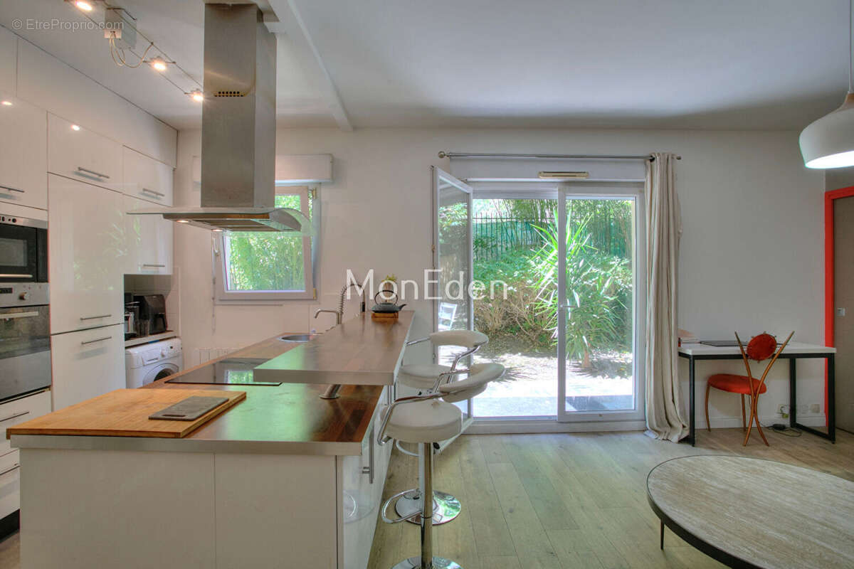 Appartement à COLOMBES