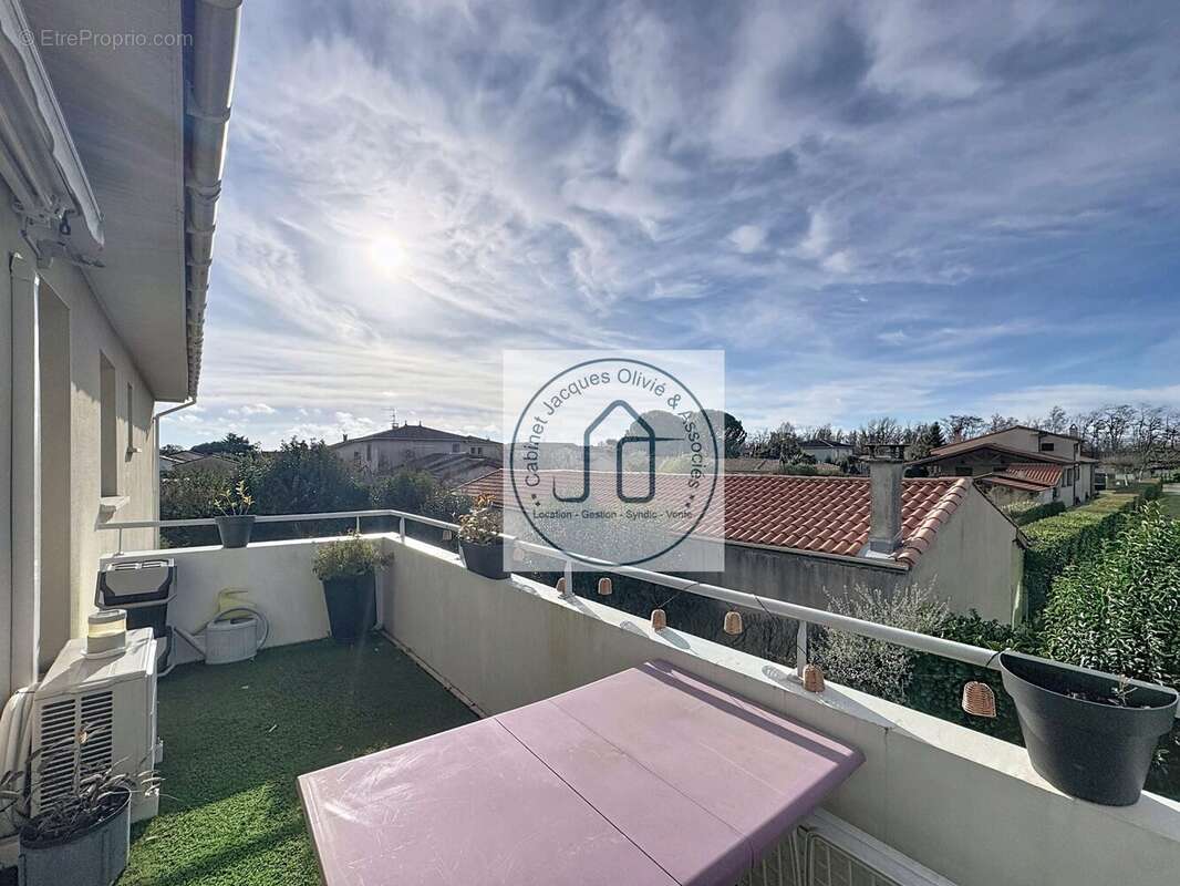 Appartement à AUCAMVILLE