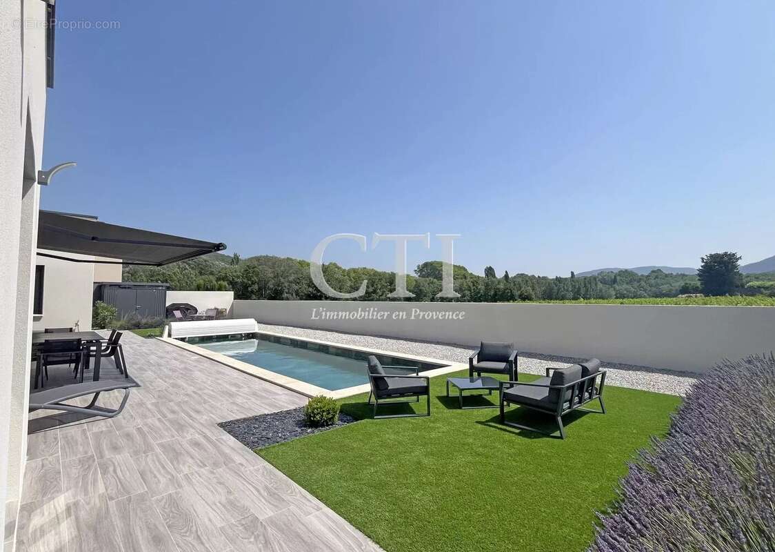 Maison à VAISON-LA-ROMAINE