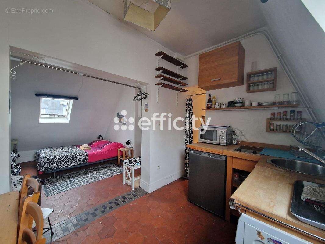 Appartement à PARIS-10E