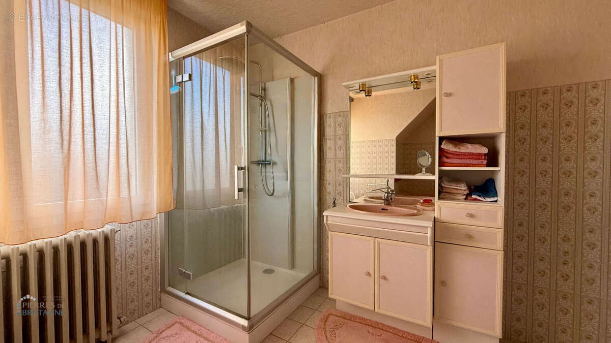 Maison à SAINT-RENAN