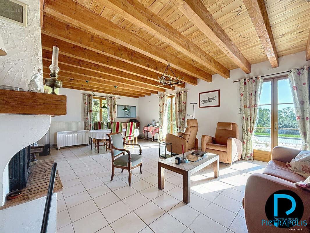 Maison à CHATILLON-SUR-CHALARONNE