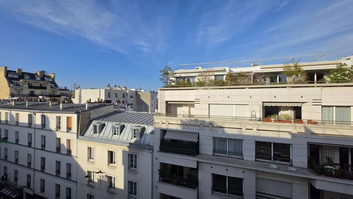 Appartement à LEVALLOIS-PERRET