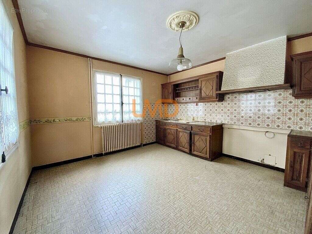 Opportunité à saisir ! 2 maisons à 20mn Sud-ouest Châteauroux ! - photo 2