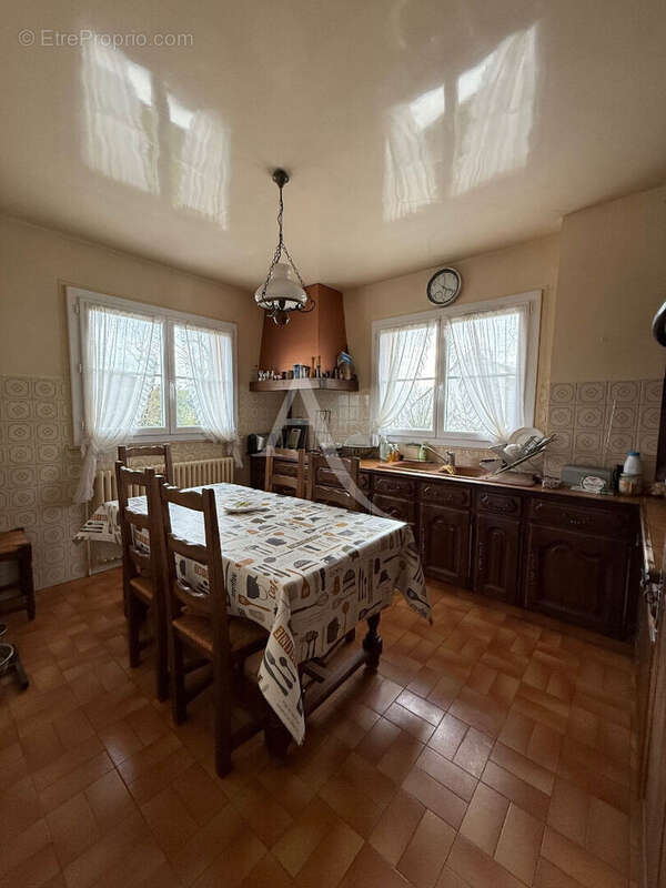 Maison à LE CHATELET-EN-BRIE