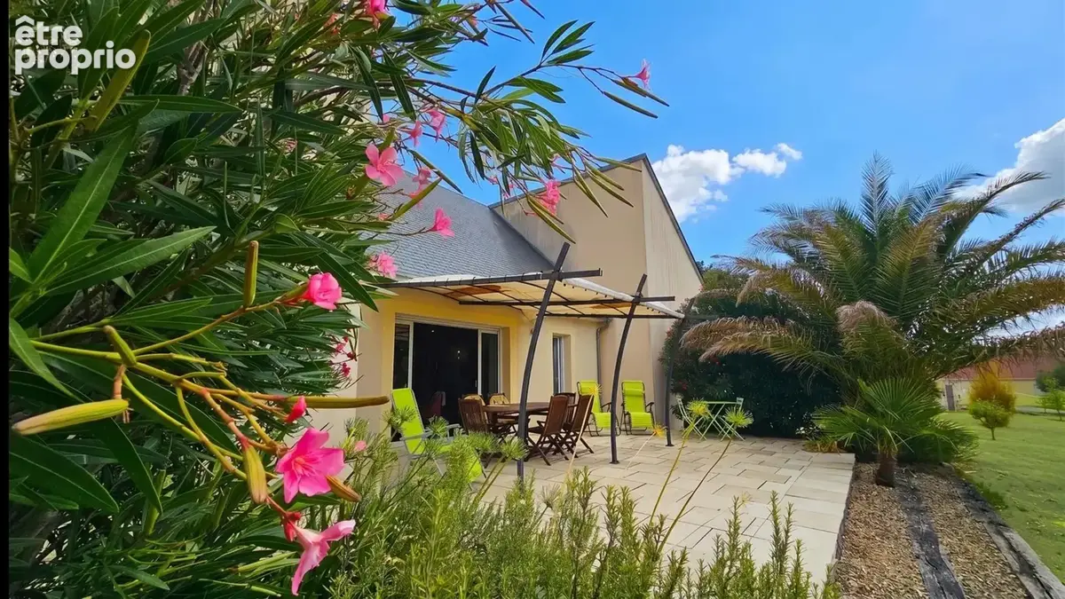 Photo 1 - Maison à YZEURES-SUR-CREUSE