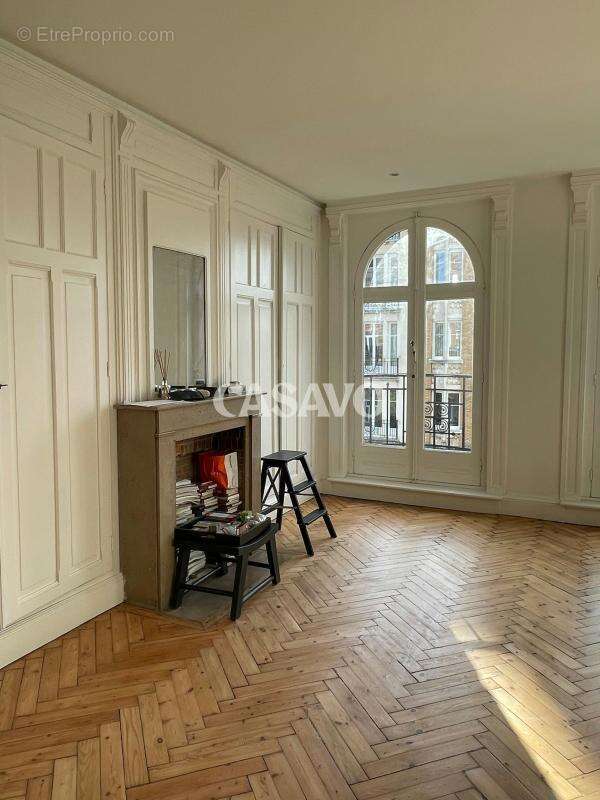 Vente Appartement 2 pièces de 47m² - 59000 Lille - photo 3