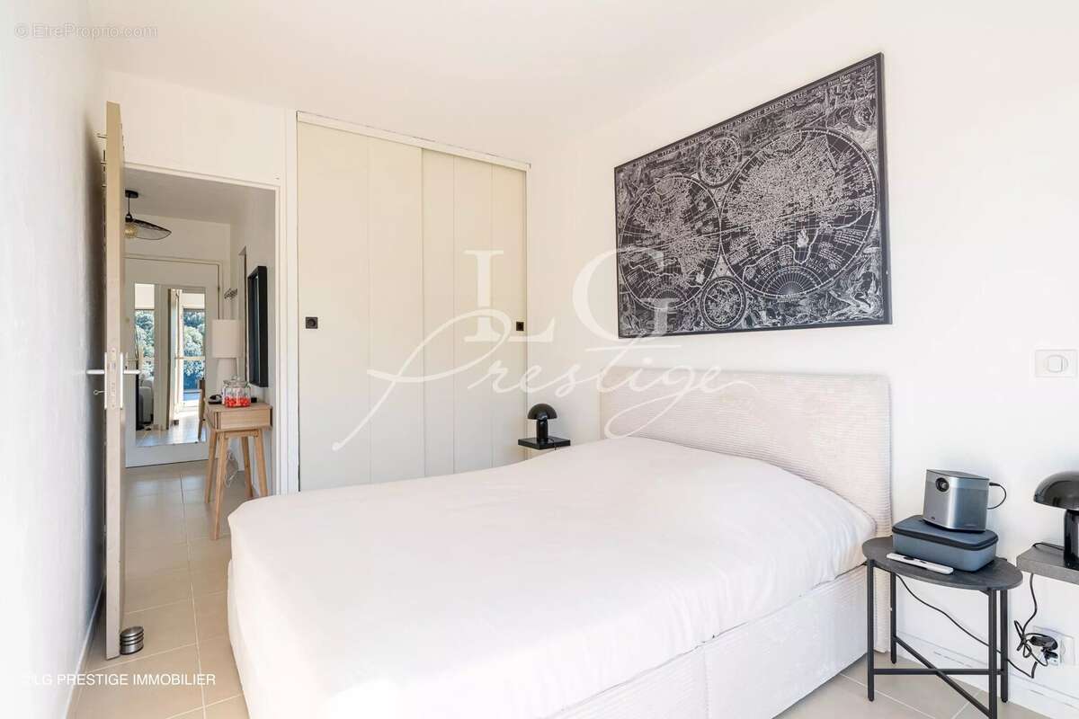 Appartement à MANDELIEU-LA-NAPOULE