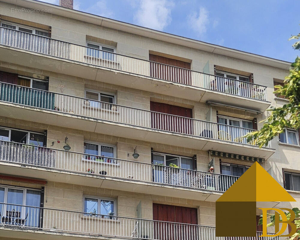 Appartement à MAISONS-ALFORT