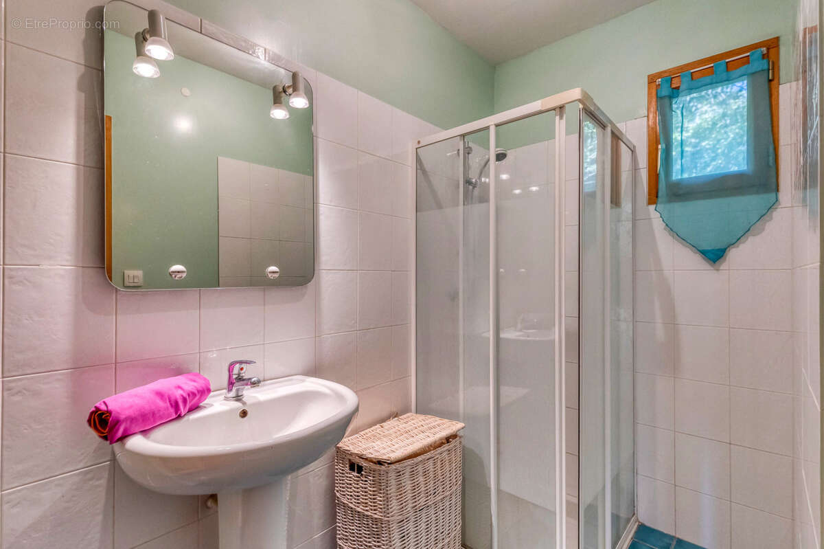 Maison à POMMIERS-LA-PLACETTE