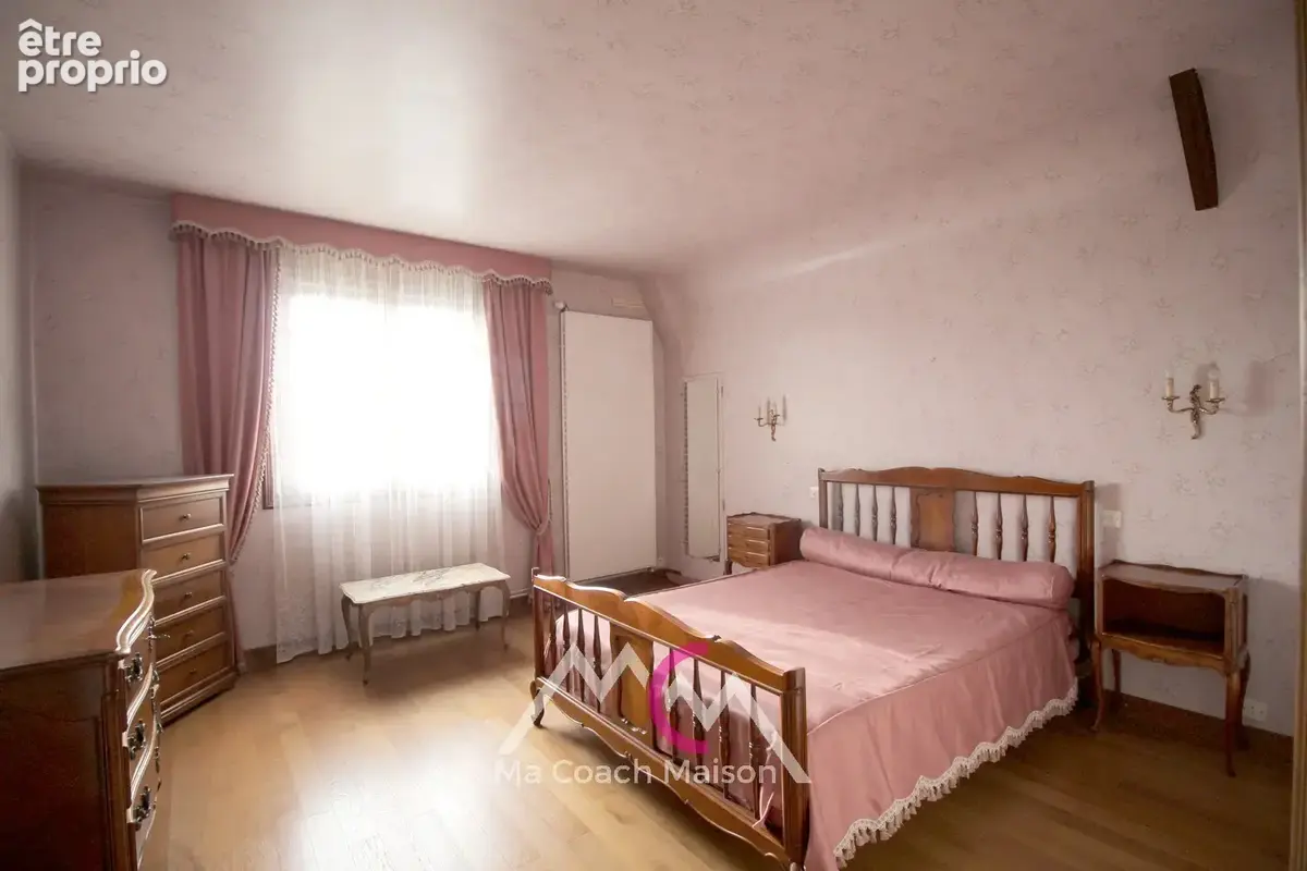 PLESSE centre, belle maison néo bretonne sur sous-sol - photo 10
