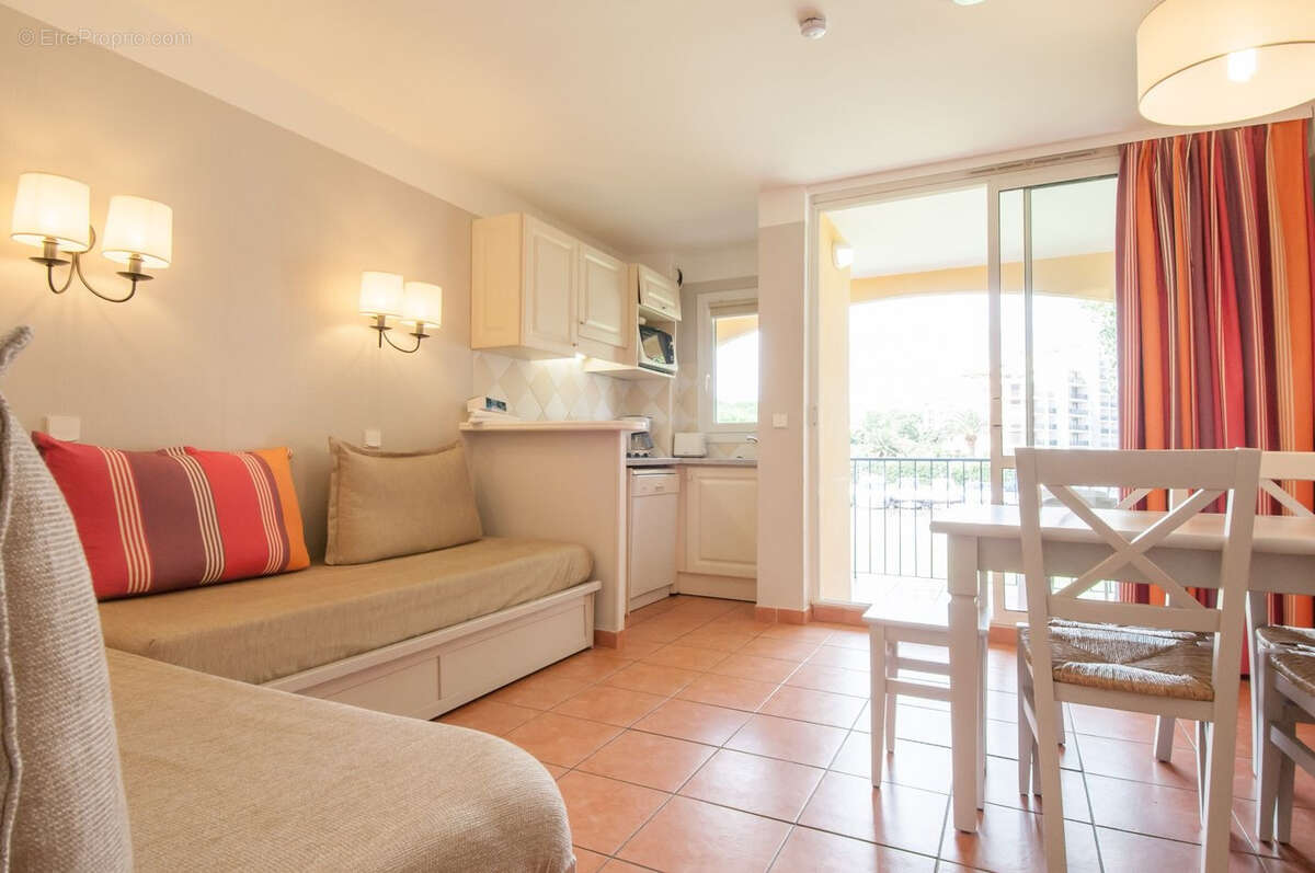 T 3 à vendre Mandelieu-La-Napoule - photo 4