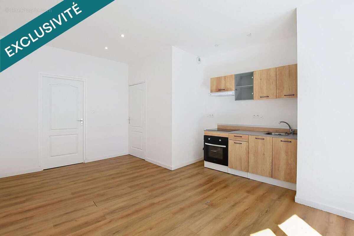 Photo 5 - Appartement à SURY-LE-COMTAL