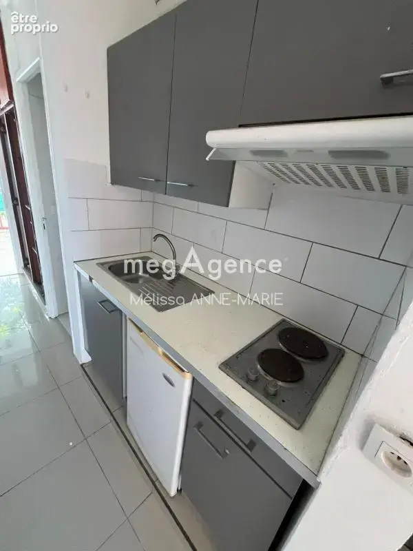 Saint-françois – immeuble de rapport avec local commercial et 5 logements – vue mer - photo 8