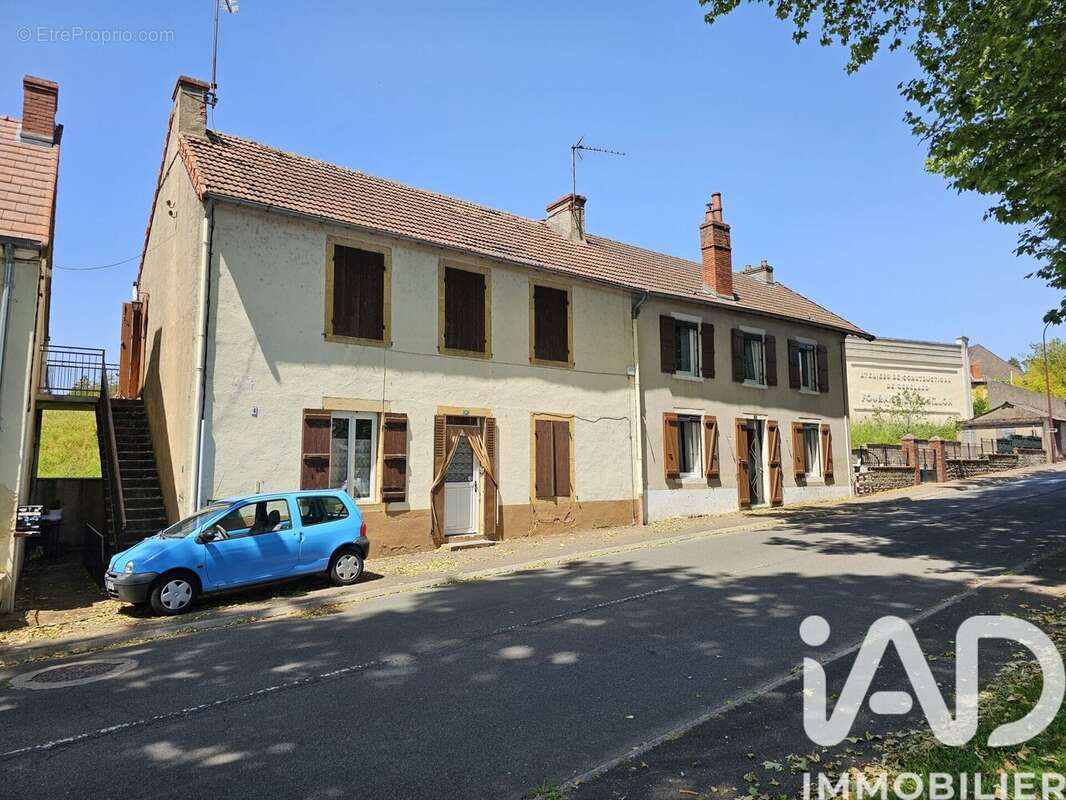 Photo 3 - Appartement à GENELARD