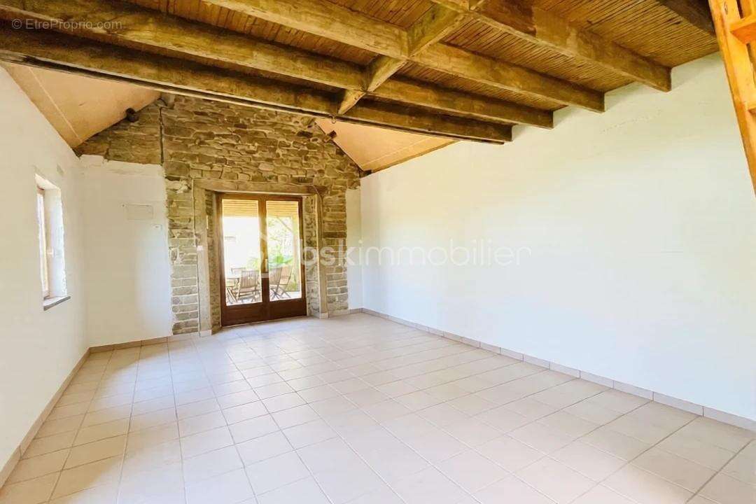 Maison à JANZE