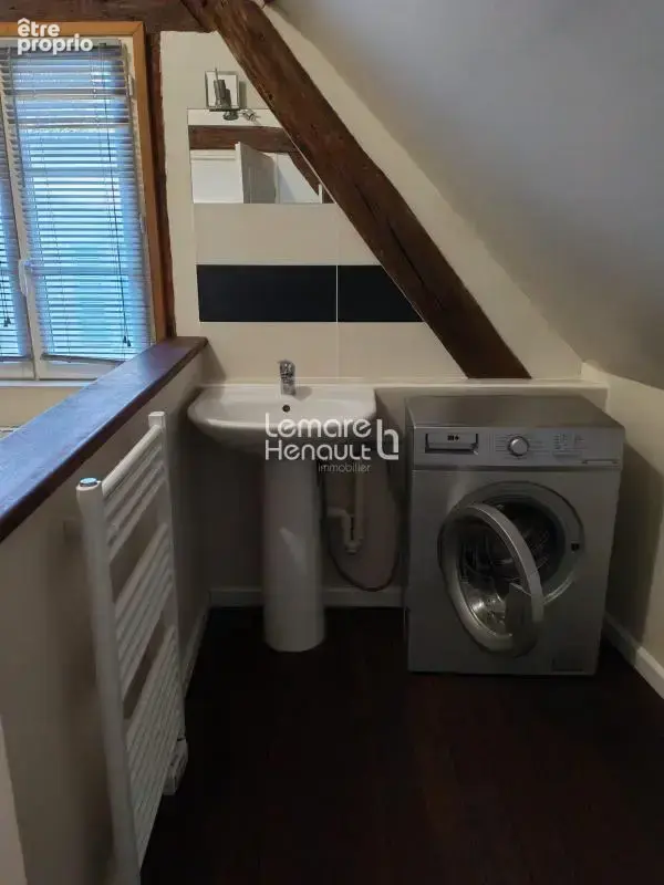 F2 en duplex 38.79 m² de caractère avec un stationnement - photo 5