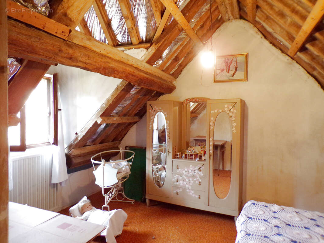 Maison à VILLEMANOCHE