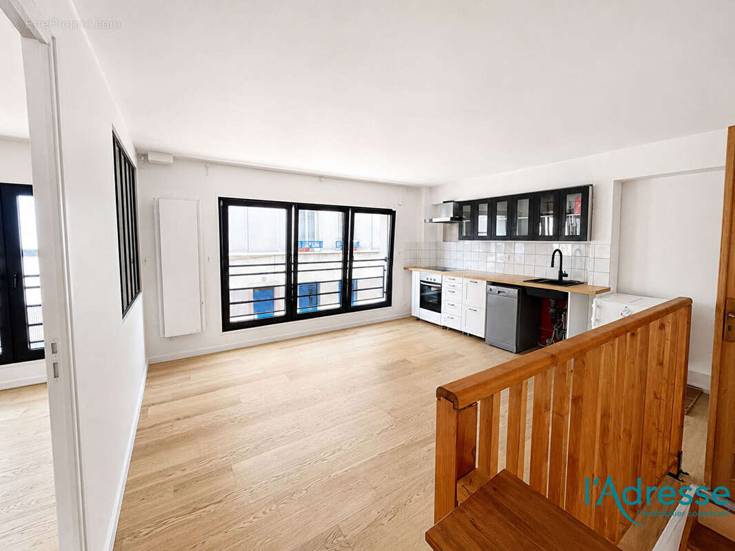 Appartement à LES LILAS