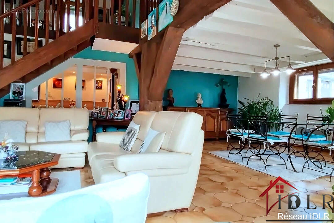 Maison à BRIAUCOURT