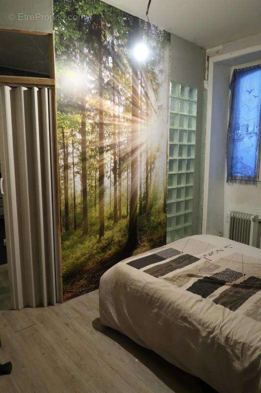 Maison à VARS-SUR-ROSEIX