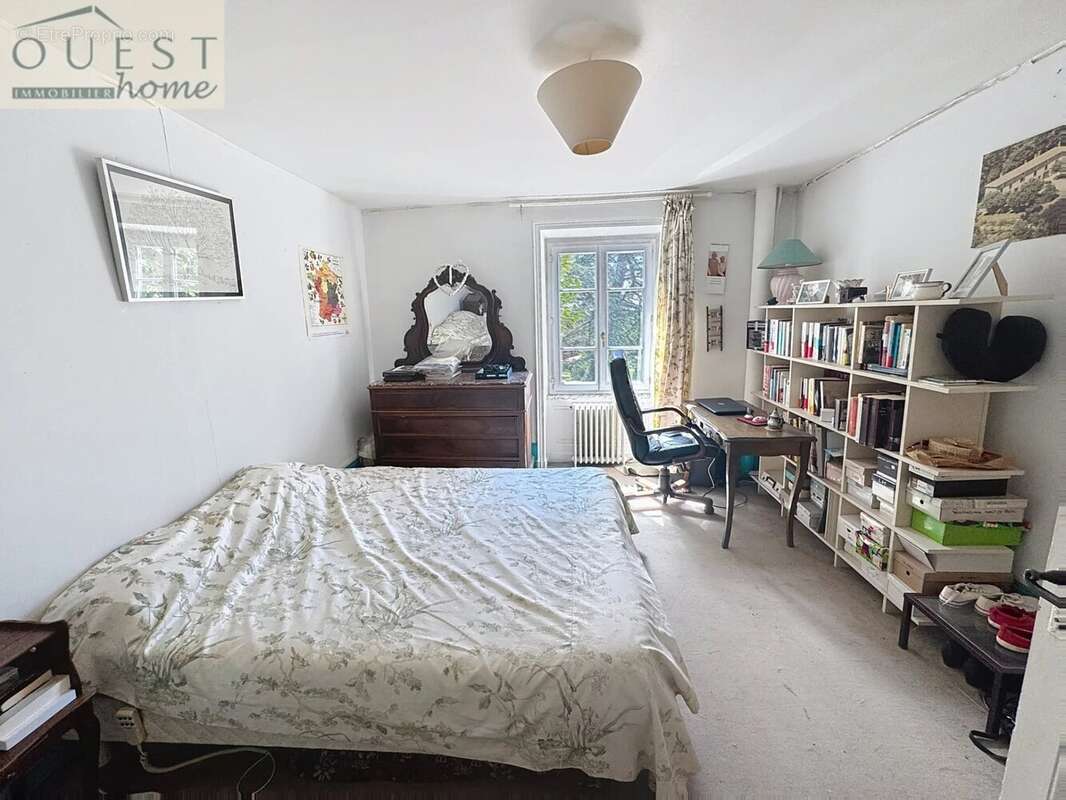 Maison à CHARBONNIERES-LES-BAINS