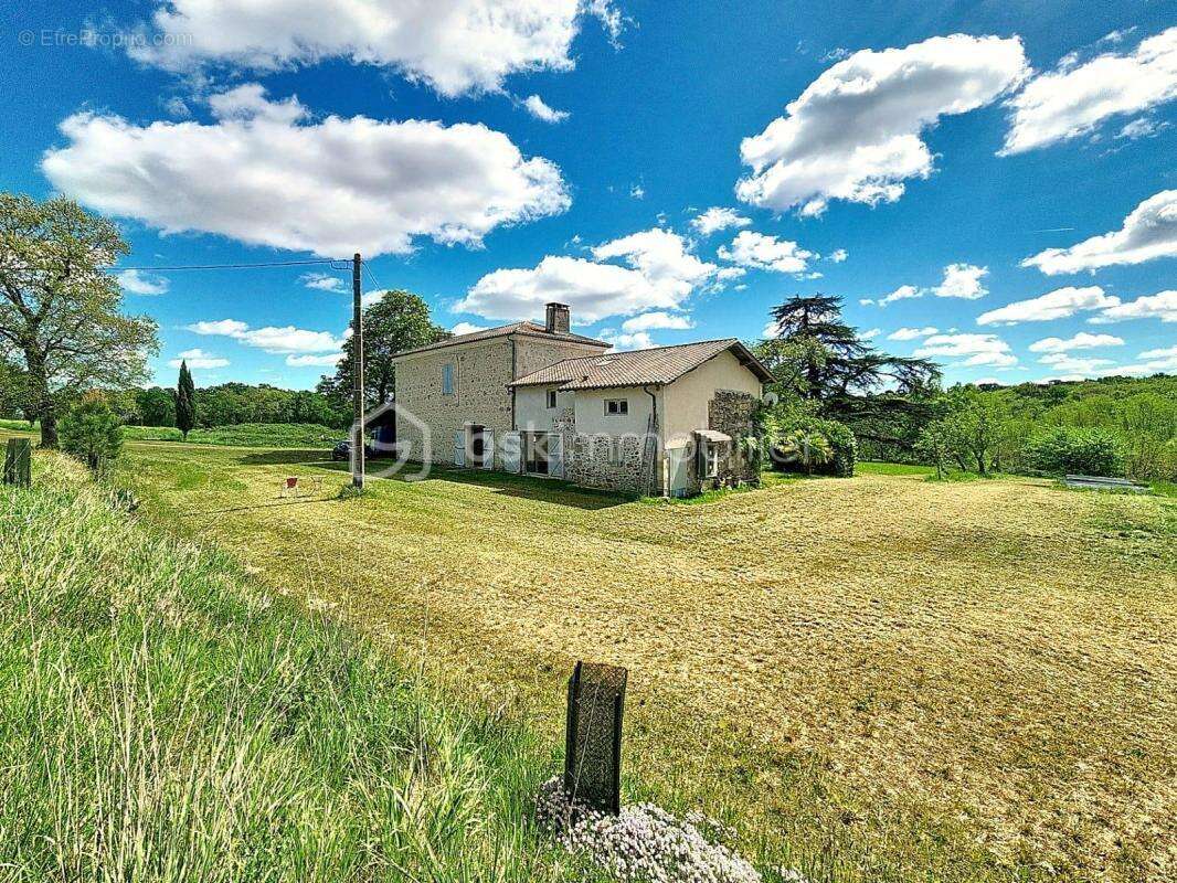 Hameau avec ancien Presbytère et Ferme - photo 6