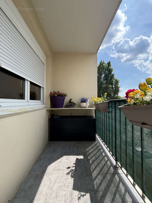 Appartement à SAINT-GENIS-LAVAL
