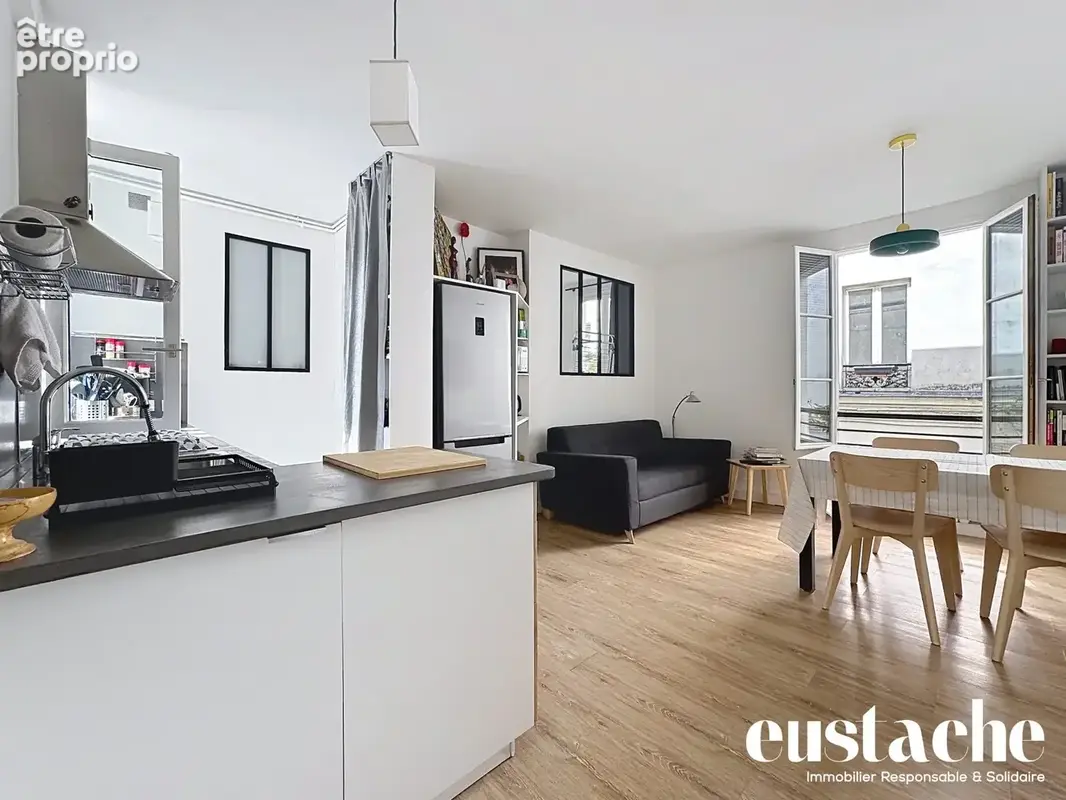 Appartement 4 pièces 62 m² à vendre à Paris-11e (75011) - photo 2