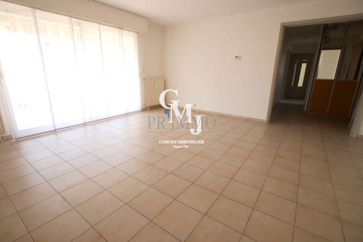 Saint-raphael - 3 pieces - 72 m2 - photo 3