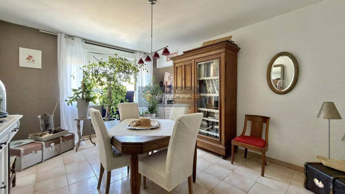 Appartement à FREJUS