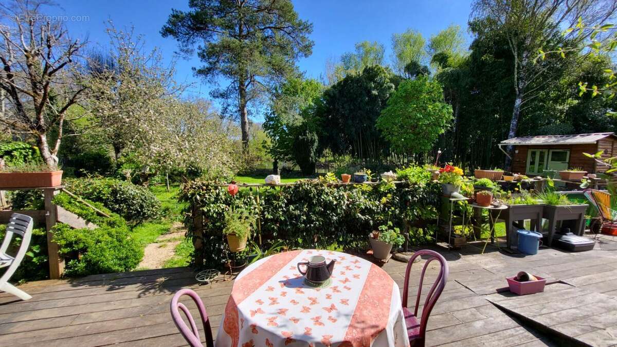 Maison à RAZAC-SUR-L'ISLE