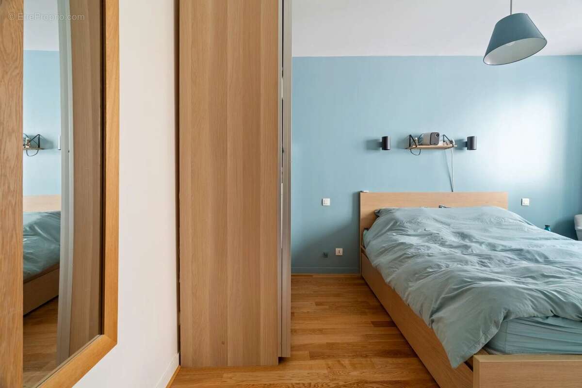 Appartement à LEVALLOIS-PERRET