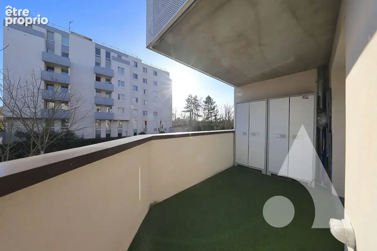 F4 avec 3 chambres, terrasse et parking privé - photo 11